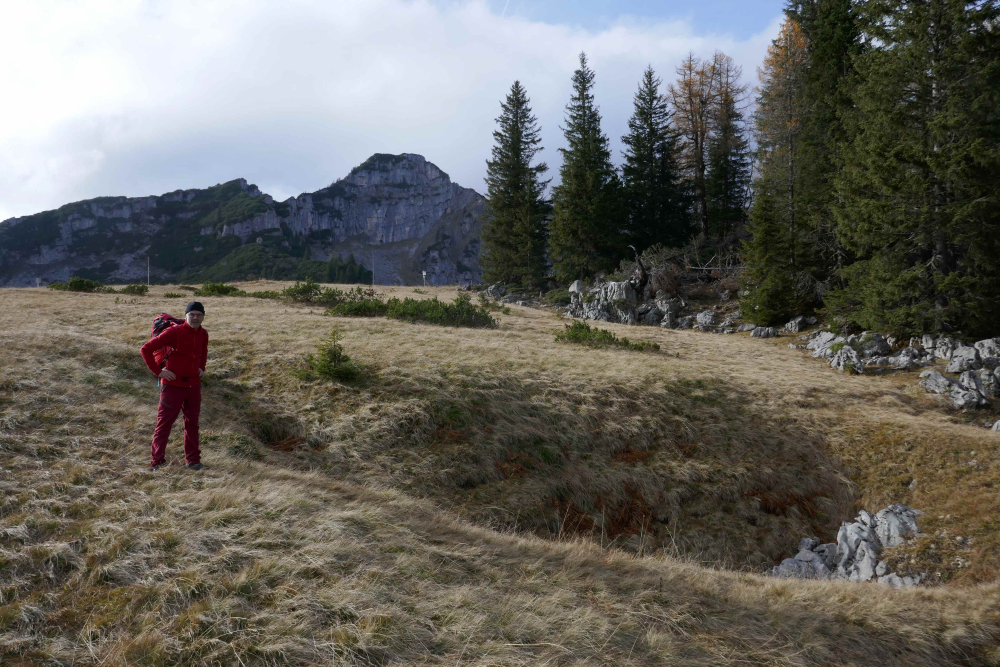 Doline zwischen Jura und Trias am Hüpflingerhals. Foto: R. Fischer